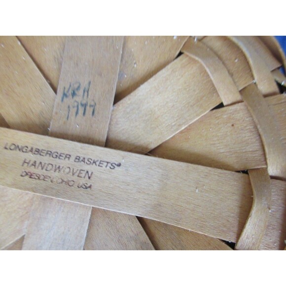 1999 Longaberger Woven Traditions Red/Green 7" Round Basket & Blue Plaid Insert - Picture 10 of 10